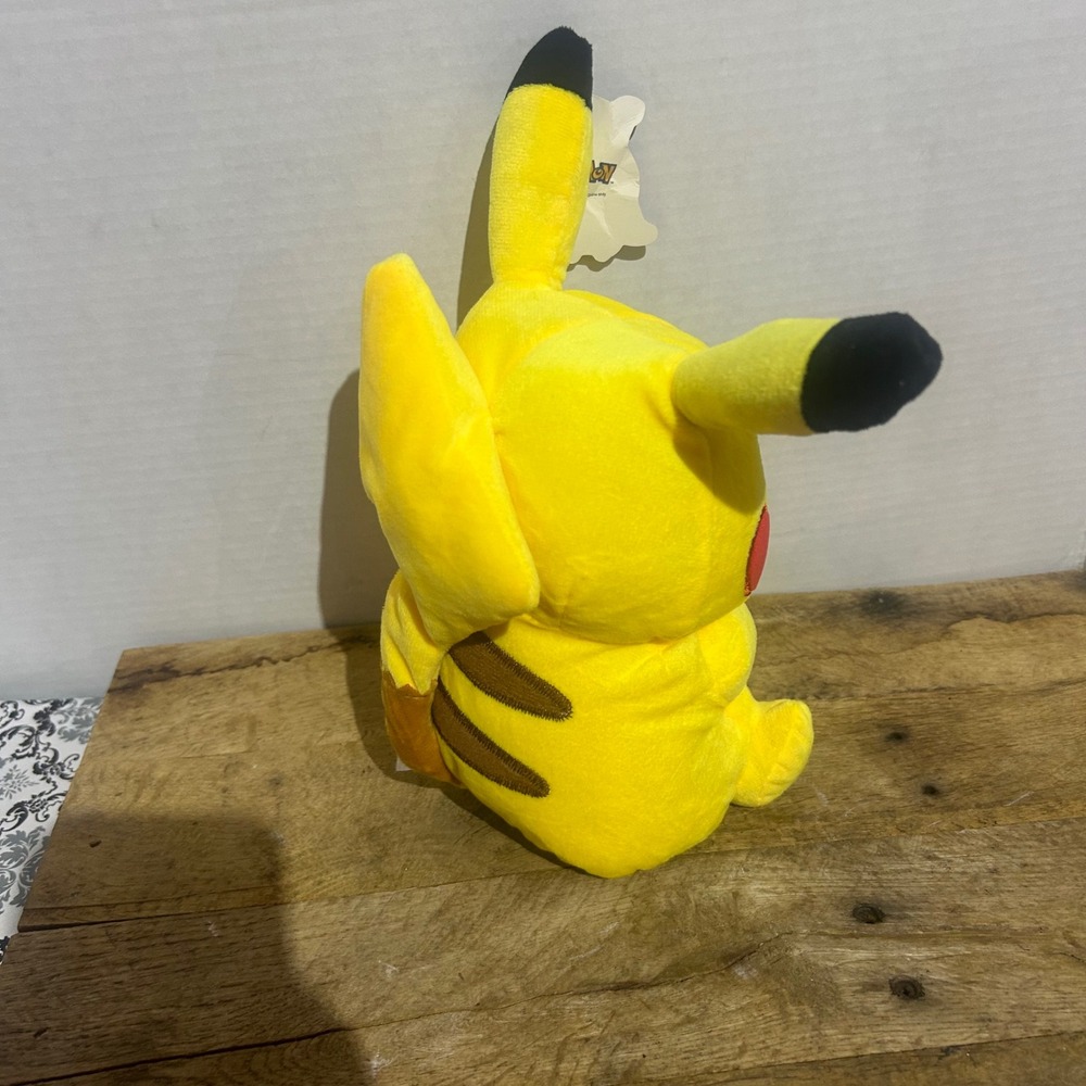 Pokemon Pikachu Plush TOMY Stuffed Animal‎ Toy Character Collectible - Picture 6 of 6